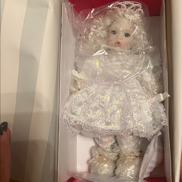 Marie Osmond Blanca Fairy Tot Doll - Picture 2 of 7